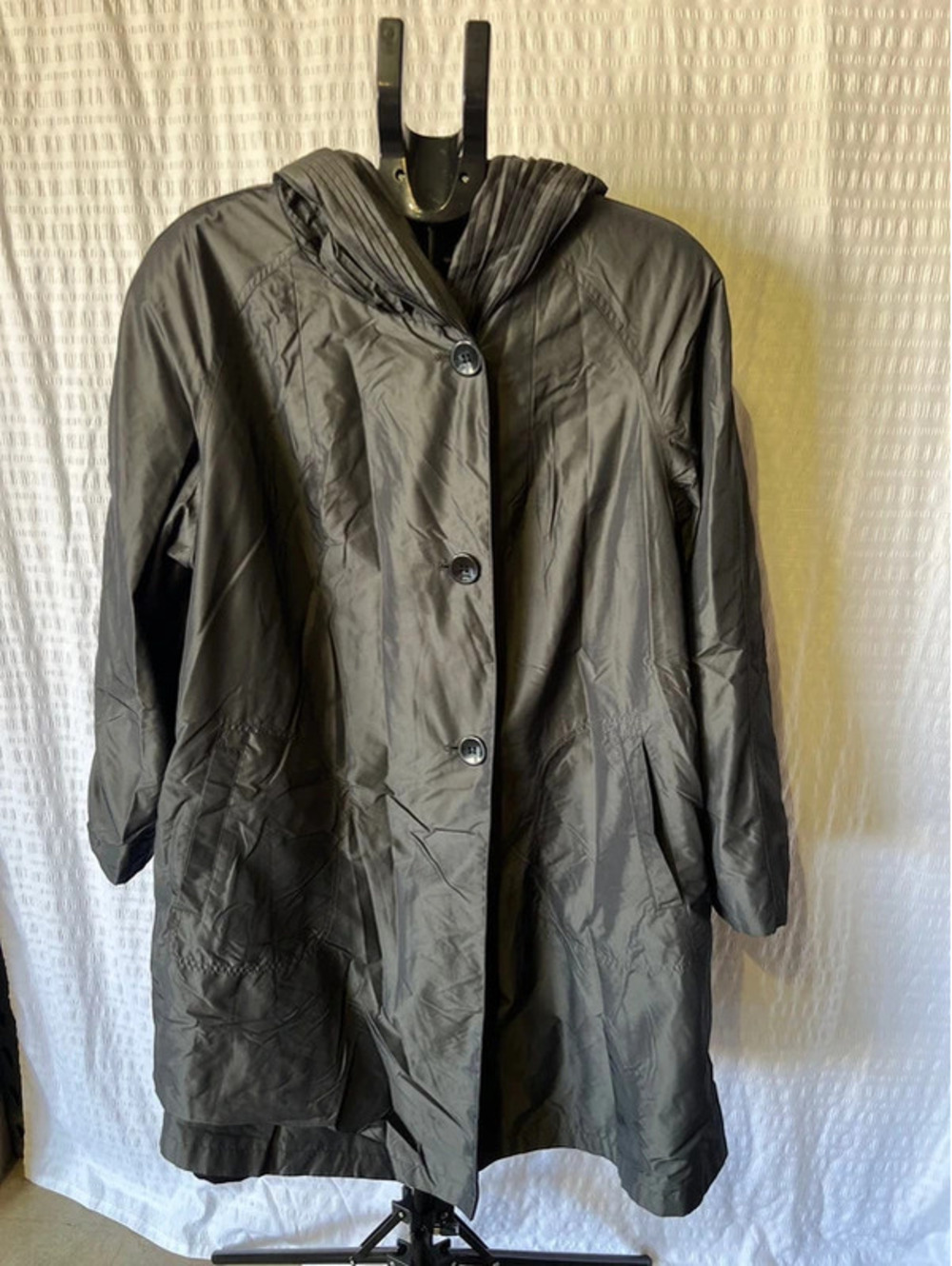 Gallery Woman 1X Button Up Long Coat